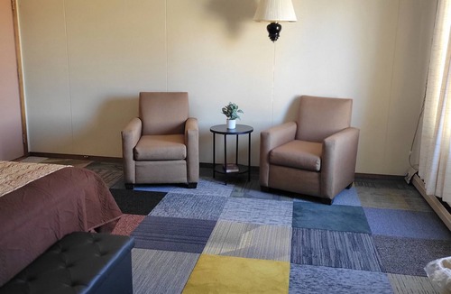 Redfield Hotel | Amaris Inn