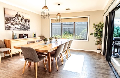 Bright House | AMAROO: Bright Township