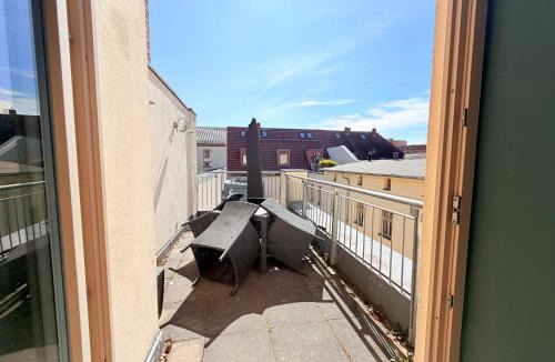 Dutch Quarter Apartment | Amaroo - Serviced Apartments "Branden"