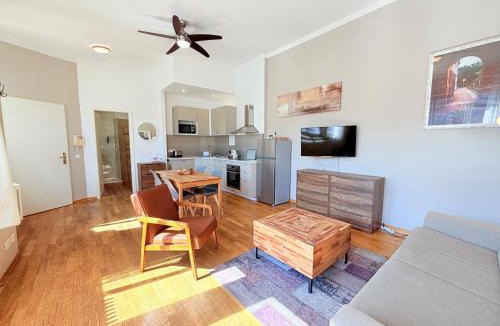 Dutch Quarter Apartment | Amaroo - Serviced Apartments "Branden"