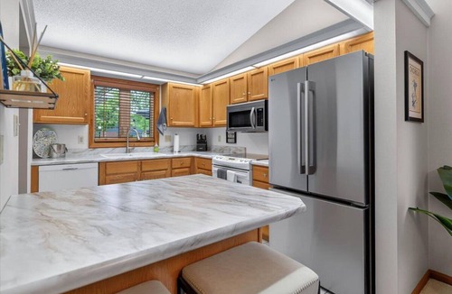 Spirit Lake House | Amazing 2-BR townhome, Sleeps 6