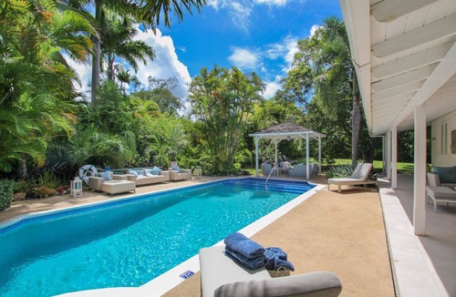 Mullins House | Amazing 4-bed Villa with Pool 5 mins from Beach - Palm Grove 1