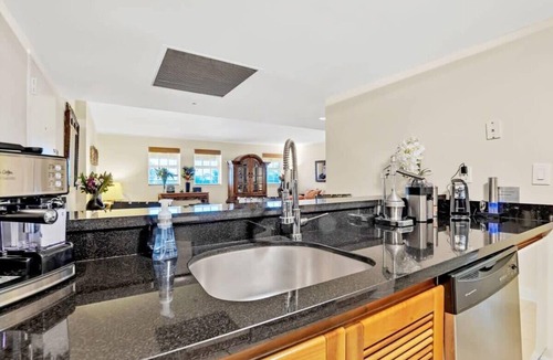 South Beach Apartment | Amazing 4BR direct oceanfront PH by YouRent!
