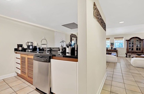 South Beach Apartment | Amazing 4BR direct oceanfront PH by YouRent!