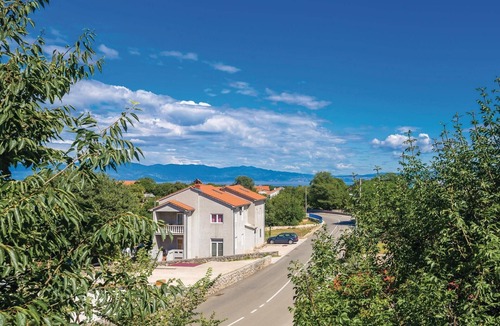 Malinska-Dubasnica Apartment | Amazing apartment in Malinska Dubasnica with WiFi