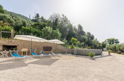 Cinto Euganeo Apartment | Amazing Apartment in Valnogaredo With 3 Bedrooms, Wifi and Outdoor Swimming Pool