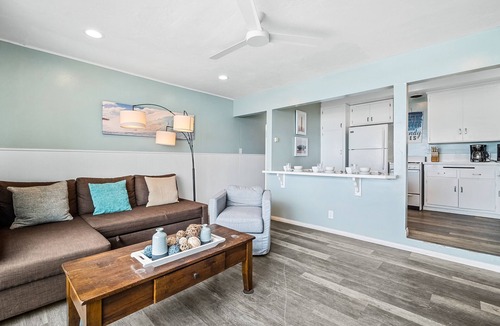 Carlsbad Village Condo | Amazing beachfront condo with deck, patio, & balcony