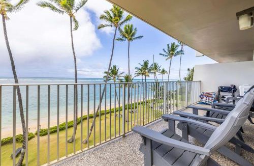 Punaluu House | Amazing Beachfront Condo with AC