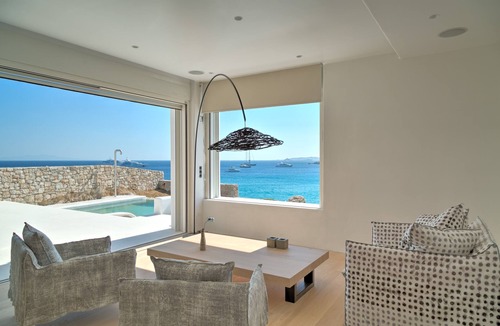 Platis Gialos House | Amazing Contemporary villa on the beach Platis Gialos, Walking to Scorpios