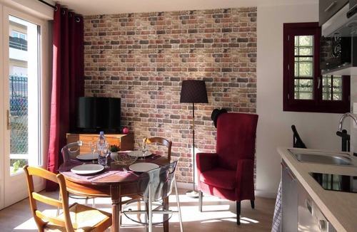 Orly Apartment | Amazing Duplex with Sauna 1BR/4P in the heart of Orly, close to Paris