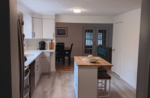 Cape Neddick House | Amazing estate 1.3 miles from Ogunquit Beach 7 bedrooms 3 1/2 baths Remodeled.