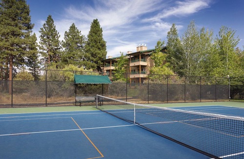 Klamath Falls Resort | Amazing golf, fishing, water sports !
