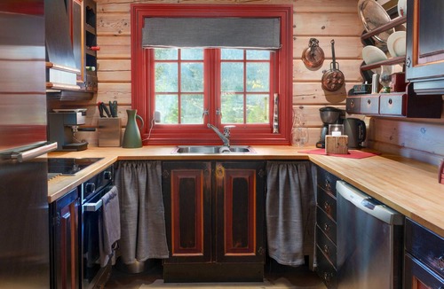 Hol Municipality House | Amazing home in Hovet with sauna