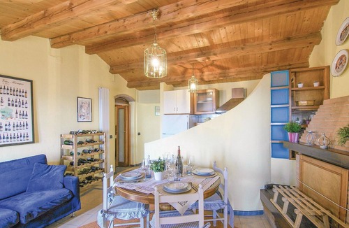 Massa House | Amazing home in Massa (MS) with house a mountain view