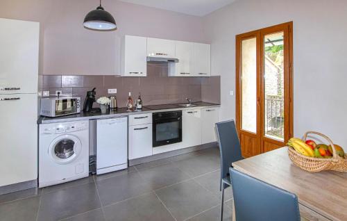 Privas House | Amazing Home In Privas With Sauna