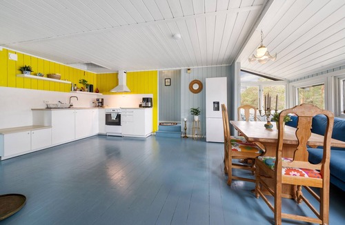 Risor House | Amazing home in Risør with house sea view