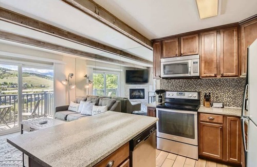 Dillon Condo | Amazing Lake and Mountain Views!