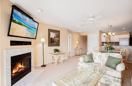 Kaiser Condo | Amazing Lake Views Within State Park - Gated Pool