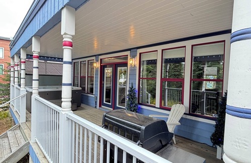 Silver Star Mountain House | Amazing location - Stand alone 3 bedroom home w/BBQ, 3 queen beds, near trails