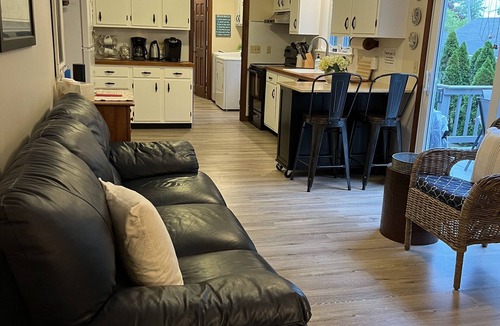 Dennis House | Amazing location, 3 minutes to beautiful, family friendly Corporation Beach!