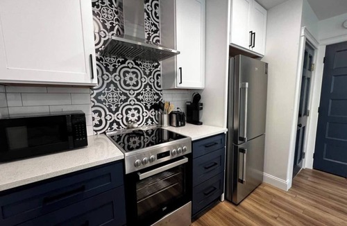 Cliff - Cannon Apartment | Amazing location just min 2 dntn Sacred Heart.
