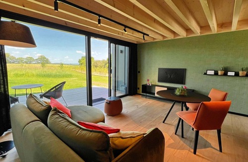 Bohon House | Amazing Lodge With Shared Pool