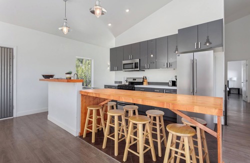 Whitepine House | Amazing modern mountain home perched high on a hill overlooking breathtaking 360 panoramic views, yet only one minute off highway 50. You're minutes away from the Colorado trail that takes you to the Continental Divide.