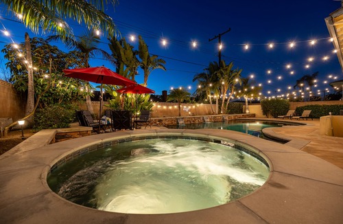 Southeast Anaheim House | Amazing Modern Pool House near Disneyland