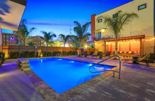 Mid-City House | Amazing New Construction Villa with Balconies