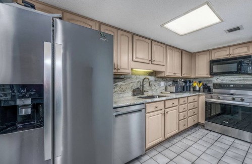 Arcadian Shores Condo | Amazing Oceanfront Condo @ NH Tower Kingston-Indoor Pool/Hot Tub, Outdoor Pool