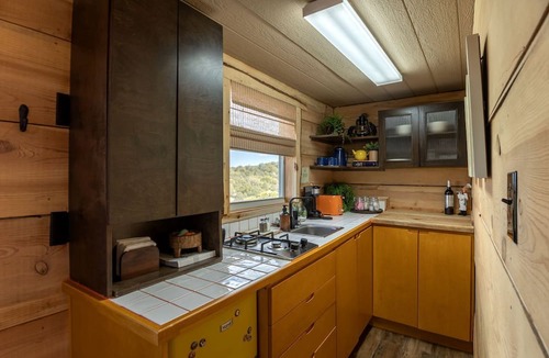 Nogal Cabin | Amazing Pet-Friendly Tree House for Unforgettable Escapes to Nature in Nogal, New Mexico