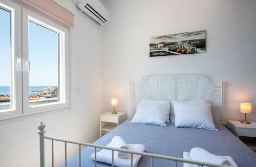 Ierapetra Apartment | Amazing Seafront Suite