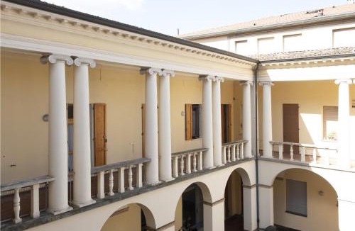 Faenza Apartment | Amazing Serenity Flat for 7, AC, historic center