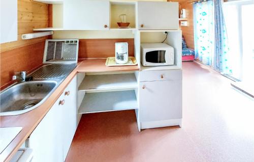 Chef-Boutonne Other | Amazing Stacaravan In Chef-Boutonne