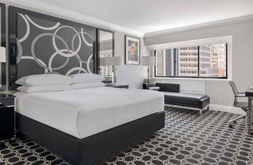 Hell's Kitchen Hotel | Amazing Stay In The Heart Of Times Square | Pet-friendly Stay