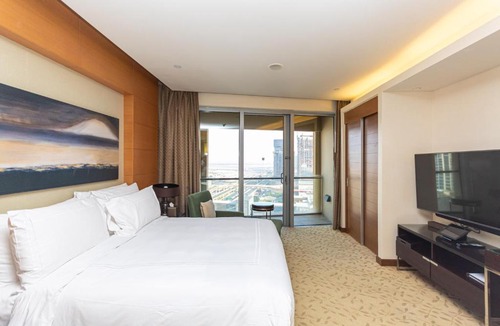 Downtown Dubai Apartment | Amazing Studio Apt at The Address Dubai Mall