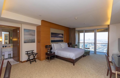 Downtown Dubai Apartment | Amazing Studio Apt at The Address Dubai Mall