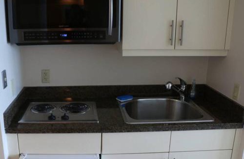 Coconut Grove Apartment | Amazing Studio - Walking Distance To Cocowalk