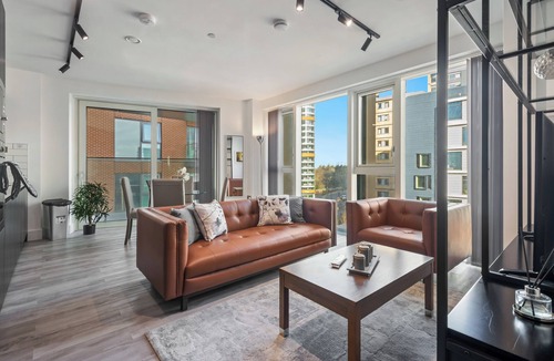 East Acton Apartment | Amazing Two Bedroom in Icon Tower in North Acton by MySquare
