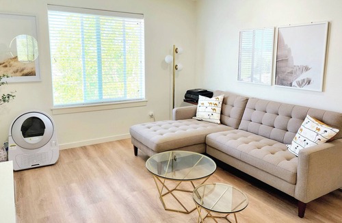 Silver Lake House | AMAZING VIEW!!! Luxury Private Room & Full Bath suite