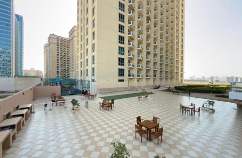 Dubai Production City Apartment | Amazing View Studio Lago Vista IMPZ