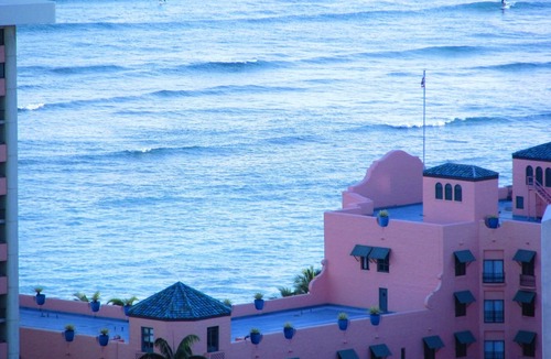 Waikiki Condo | Amazing Views and Great Location! Near to Waikiki Beach"30 Day minimum Stay"