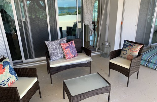 Donoe House | Amazing views on the East End newly renovated