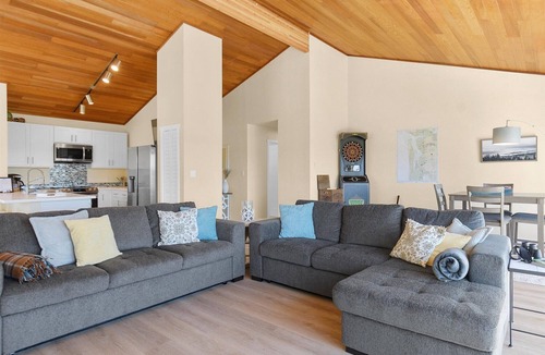 Long Beach House | Amazing Views, Private, Fenced Yard, Pets Ok - On the Bay
