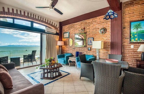 Amapas Condo | Amazing views righ over los muertos beach, steps from the beach
