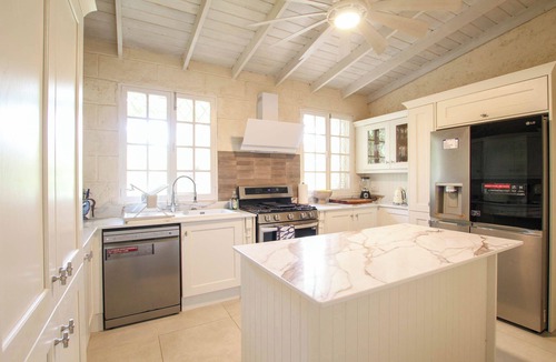 Mullins House | Amazing Villa with Pool 5 mins to Beach - Palm Grove 1