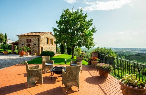 Vitolini Villa | Amazing Villa with pool in Vinci close to Leonardo's house.