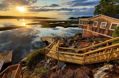 Gloucester Cottage | Amazing Waterfront/Access 4BDRM in Riggs Point