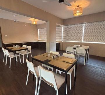 Arsiwalla Villa Hotel | Amazinn Hotel
