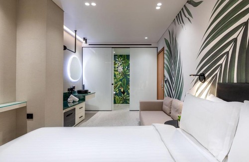 Plaka Hotel | Amazon Hotel